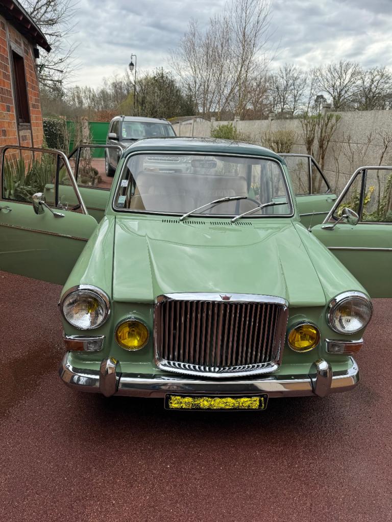 AUSTIN Princess Vanden Plas 1100 - 1965 LesAnciennes.com