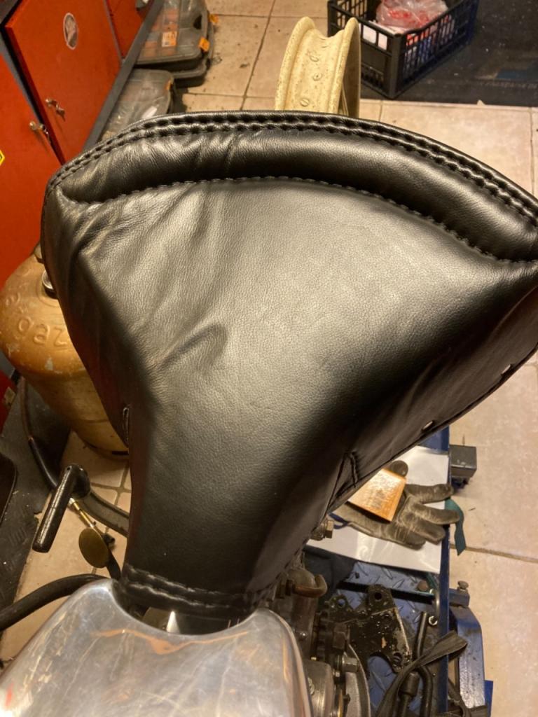 Selle DOLLAR, TERROT… LesAnciennes.com