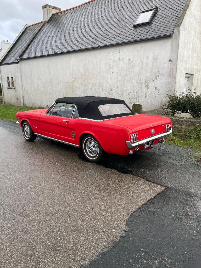 FORD Mustang - 1966 LesAnciennes.com