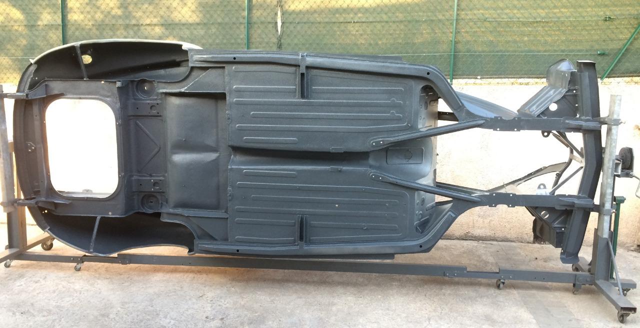 Doublure de plancher PEUGEOT 203 Cabriolet LesAnciennes.com