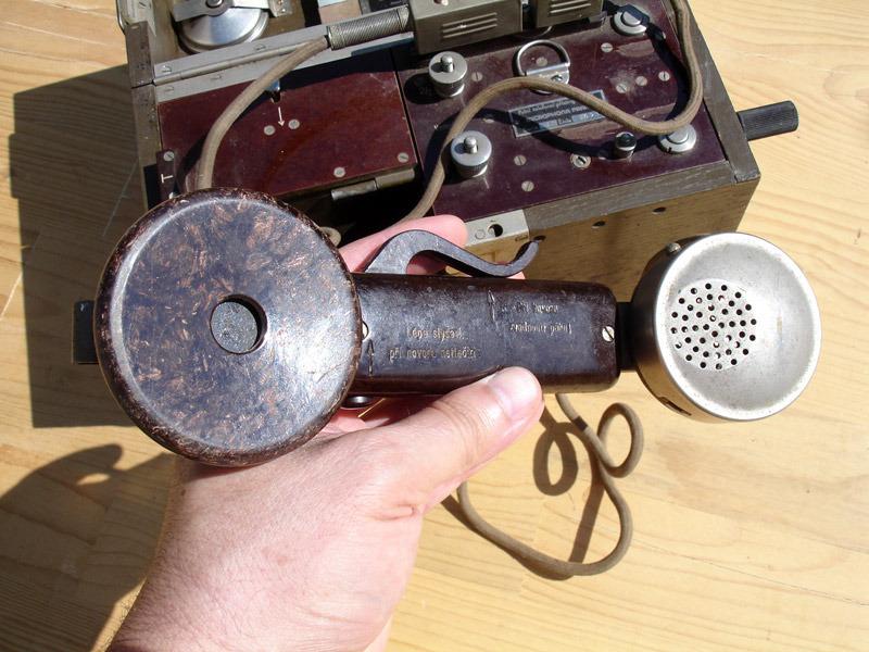 Téléphone WW2 Polni Telefonni Pristroj vz 35 LesAnciennes.com