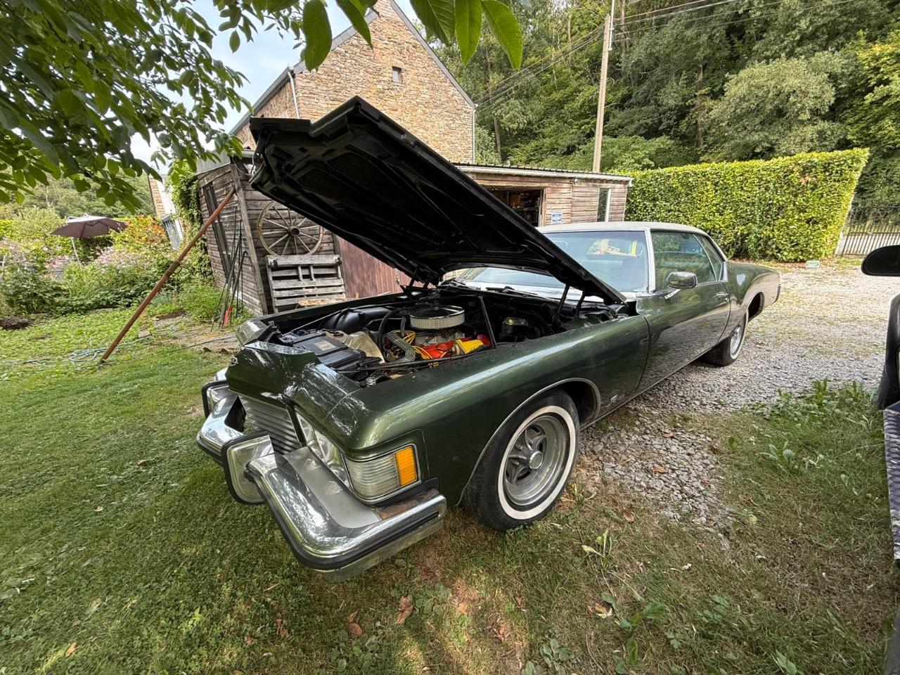 BUICK Riviera Boat tail - 1973 LesAnciennes.com