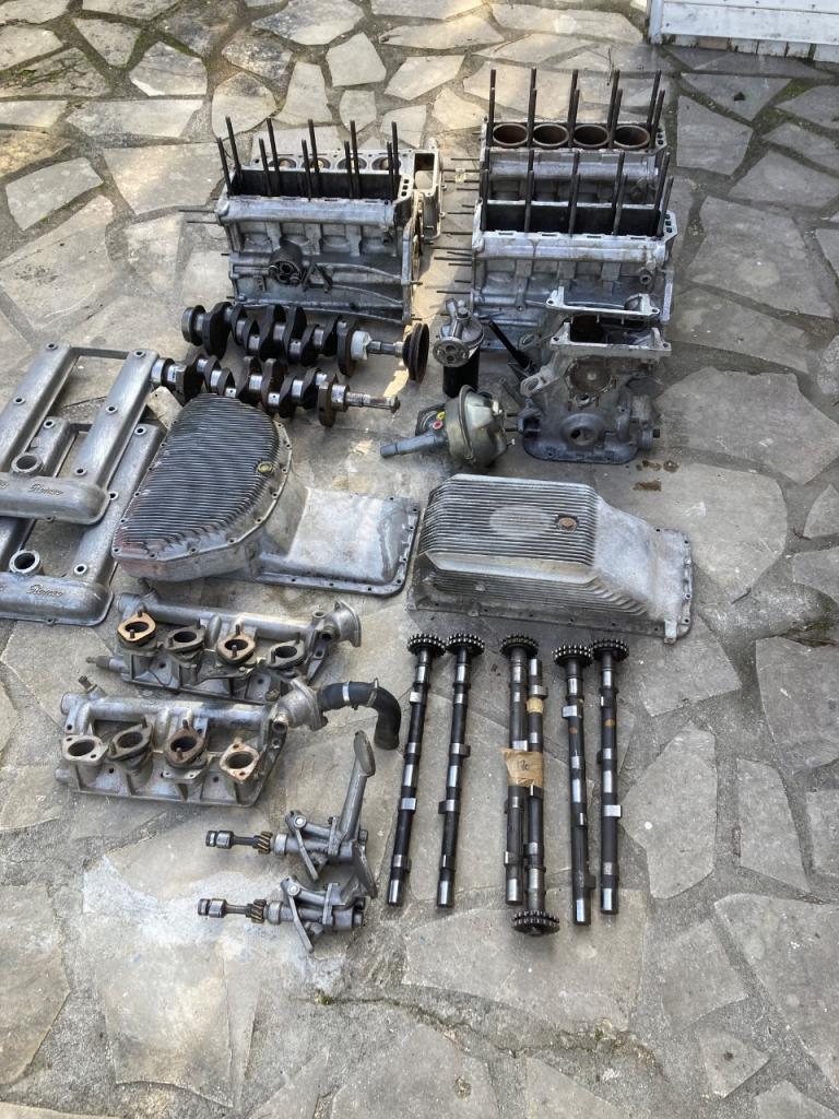 Lot de pièces ALFA ROMEO Giulia LesAnciennes.com