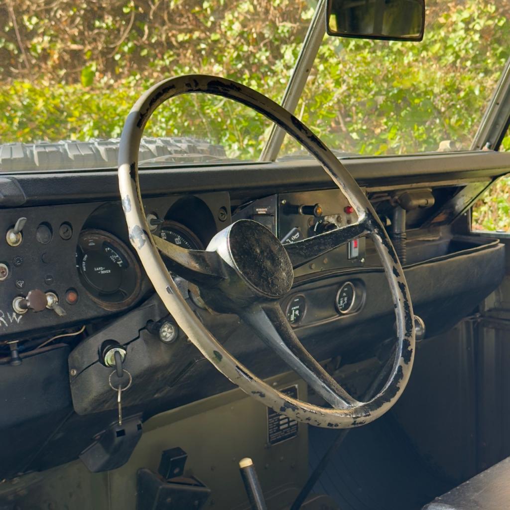 LAND ROVER 88 SÉRIE 3 Soft Top - 1975 LesAnciennes.com