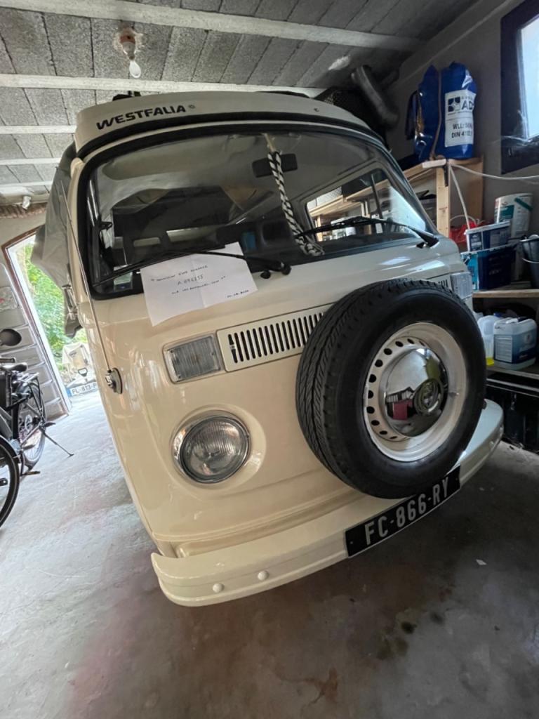 VOLKSWAGEN Combi Type 2 b - 1978 LesAnciennes.com