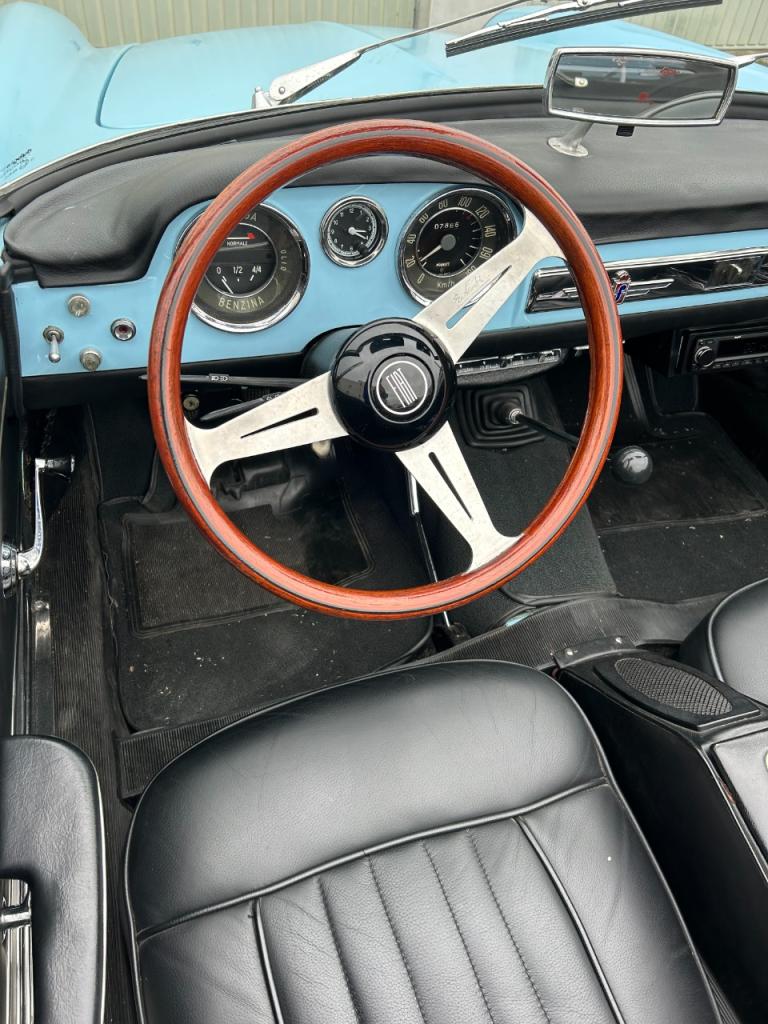 FIAT 1500 Cabriolet - 1966 LesAnciennes.com