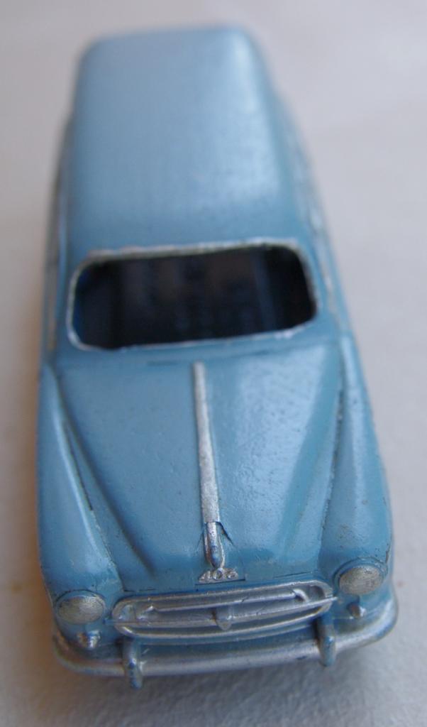 Véhicules miniatures en plastique 1:48 Peugeot