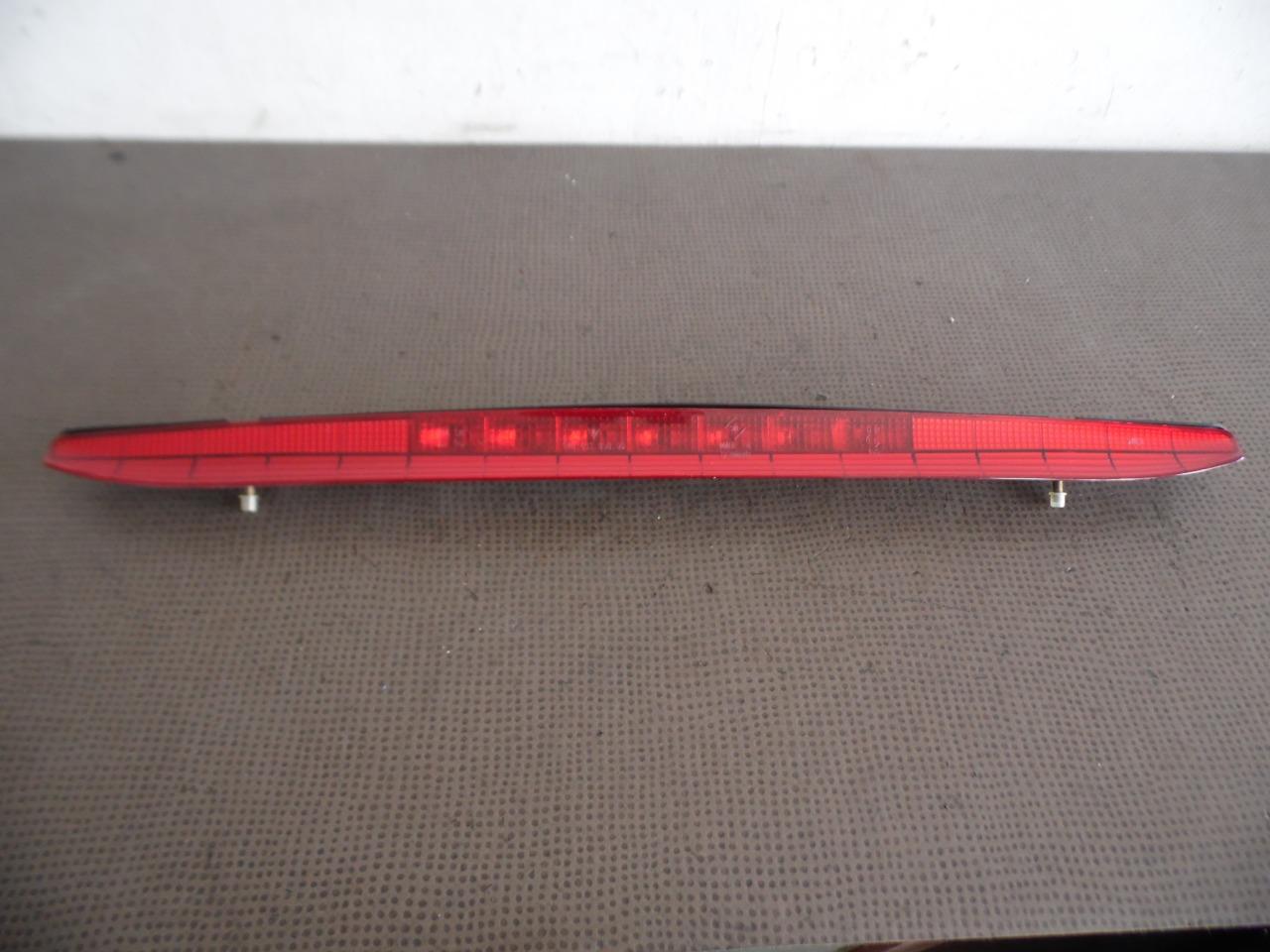 3ème FEU STOP 98663105000 PORSCHE BOXSTER 986 LesAnciennes.com