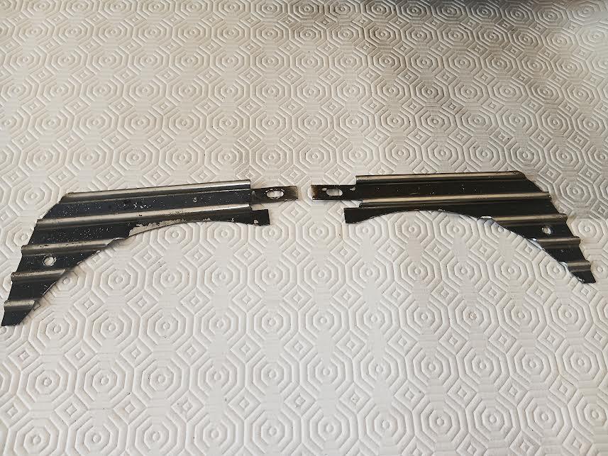 CALANDRE SIMCA 1100 LesAnciennes.com