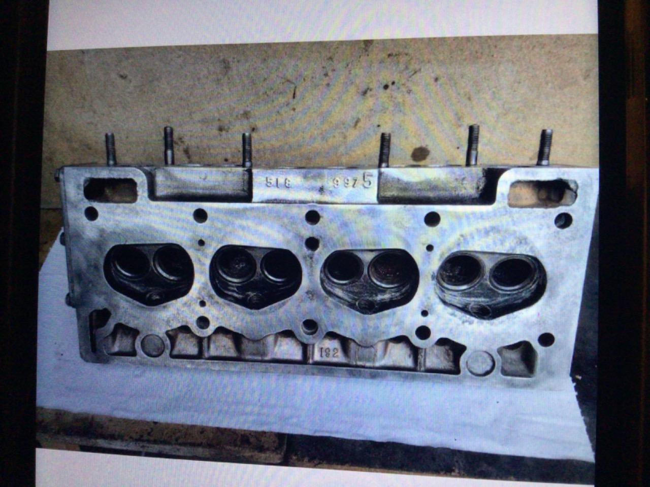 Culasse RENAULT 8 (R8) LesAnciennes.com
