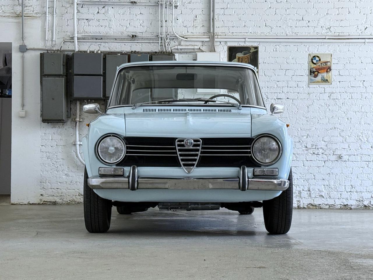 ALFA ROMEO 1300 Giulia Ti - 1969 LesAnciennes.com