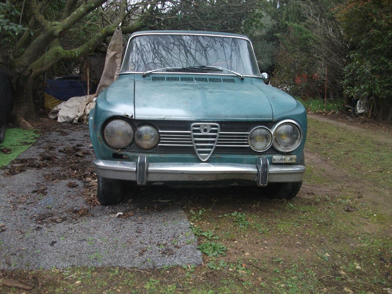 ALFA ROMEO Giulia super 1600 - 1972 LesAnciennes.com