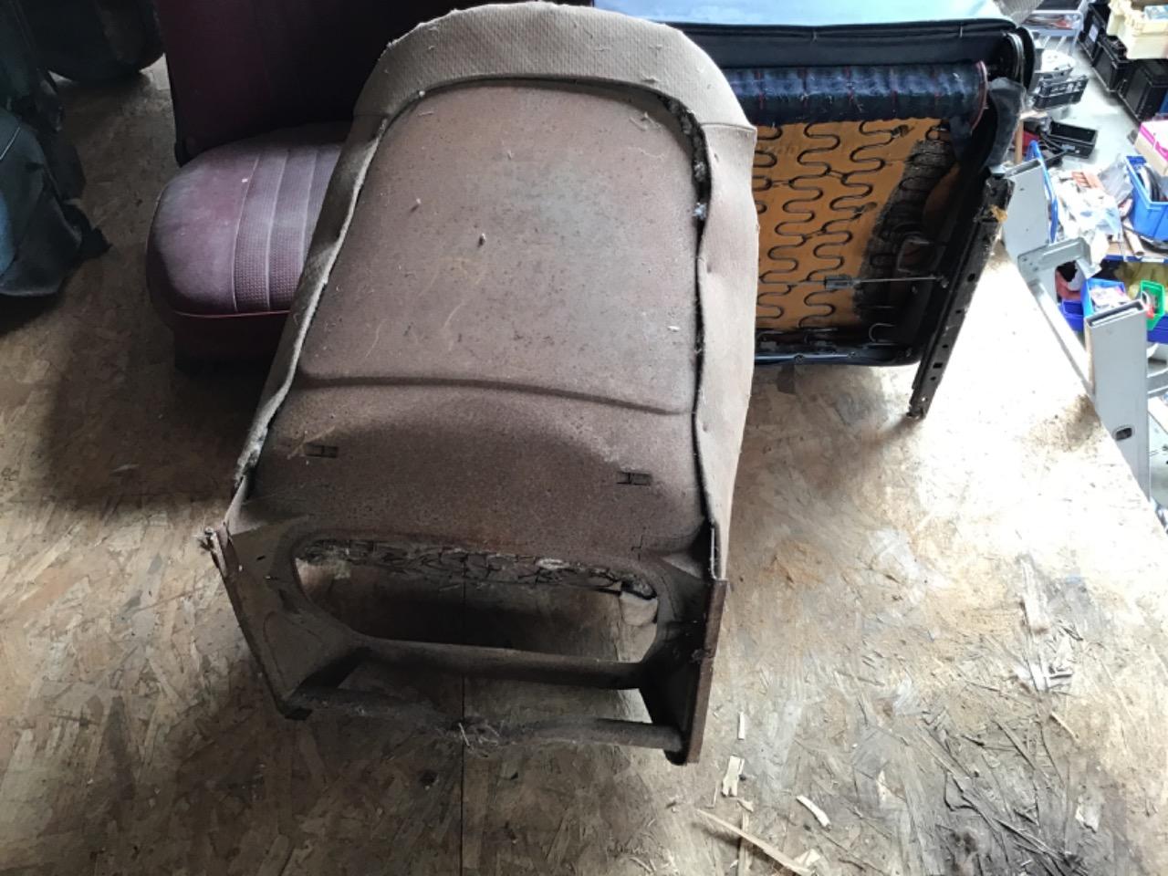 SIEGE AVANT RENAULT 4CV LesAnciennes.com