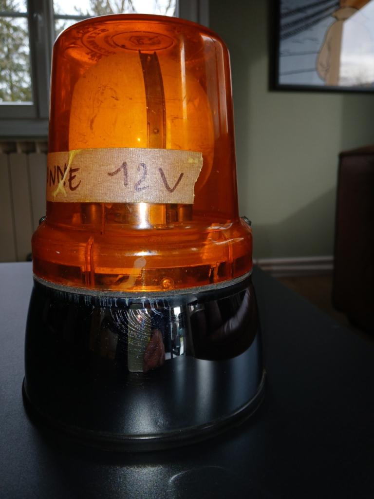 Gyrophare SEV MARCHAL gyrophare TYPE 2 LesAnciennes.com