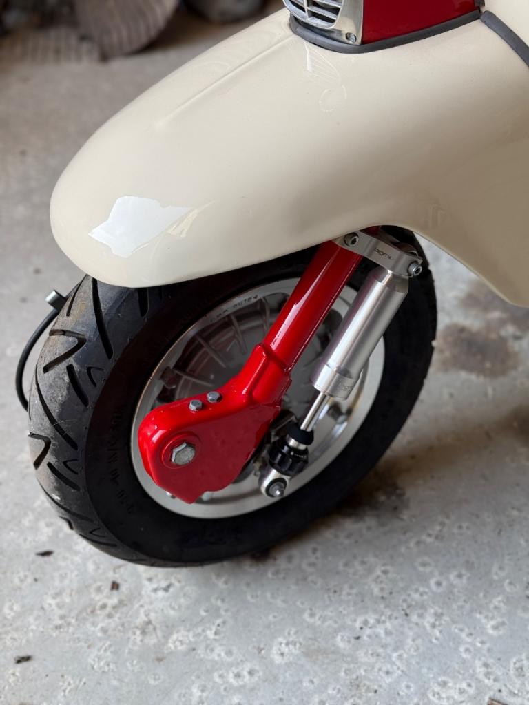 LAMBRETTA DL 150 LI - 1961 LesAnciennes.com
