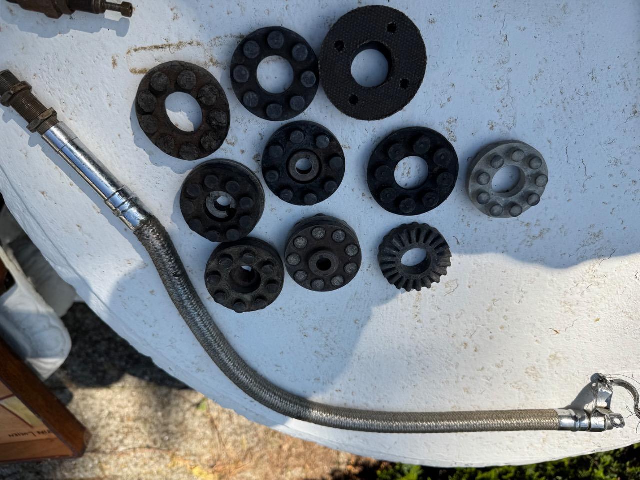 Lot de pièces PEUGEOT Autre LesAnciennes.com