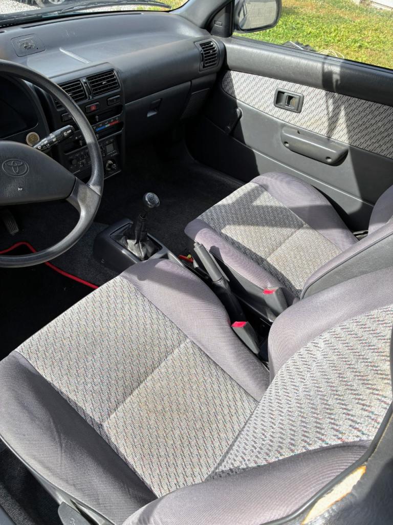 TOYOTA Starlet - 1992 LesAnciennes.com