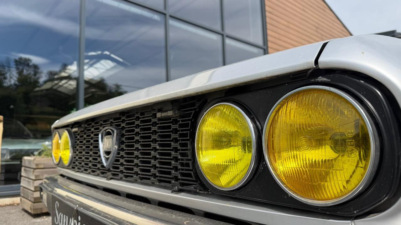 LANCIA Beta H.P. Executive 1600 - 1984 LesAnciennes.com