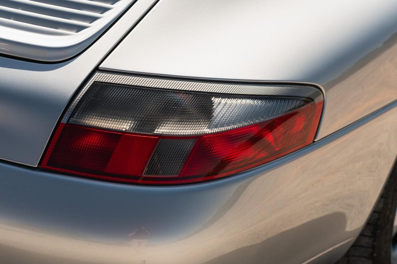 PORSCHE 911 996 Carrera 4 Cabrio - 2001 LesAnciennes.com