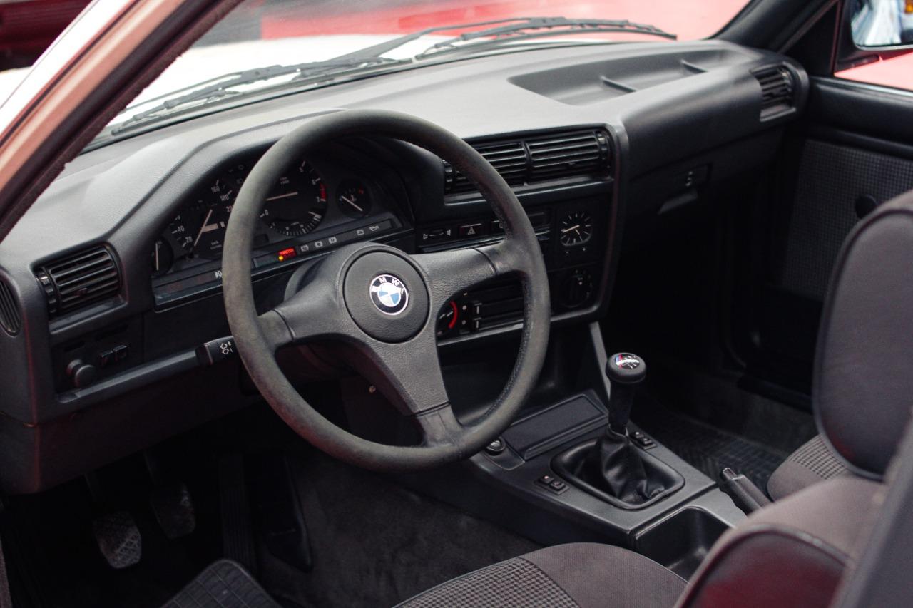 BMW 325 E30 Coupe - 1986 LesAnciennes.com