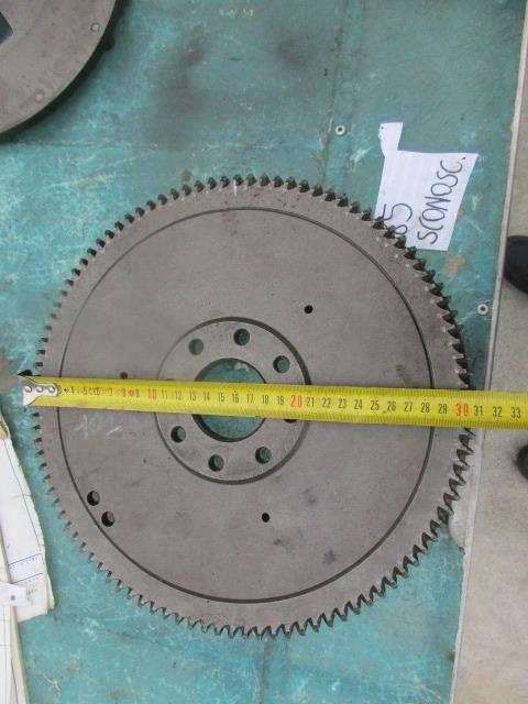Volant moteur Alfa Romeo 1900 LesAnciennes.com