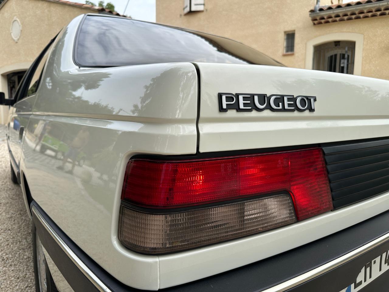 PEUGEOT 405 1.6 GR - 1990 LesAnciennes.com