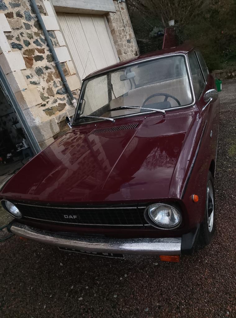 DAF 66 sedan SUPER LUXE - 1973 LesAnciennes.com
