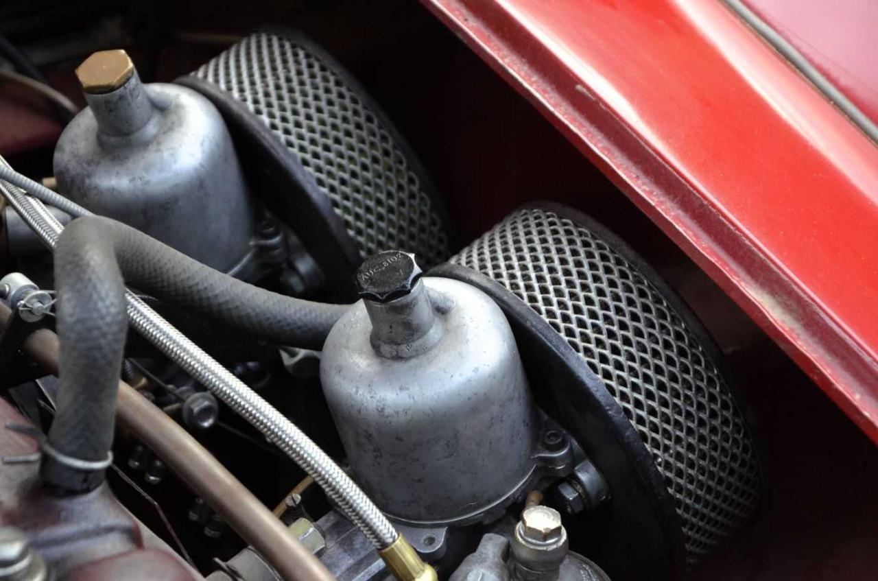 MG MGA Roadster - 1958 LesAnciennes.com