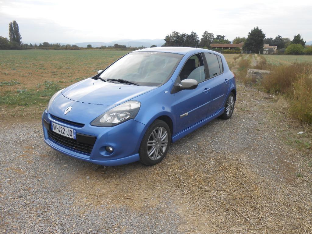 RENAULT Clio GT LesAnciennes.com