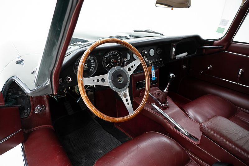 JAGUAR E-Type Series 1 3.8 FHC - 1964 LesAnciennes.com