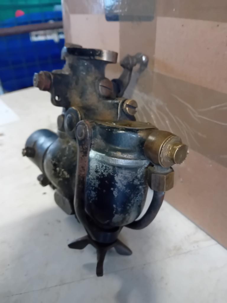 Carburateur LesAnciennes.com