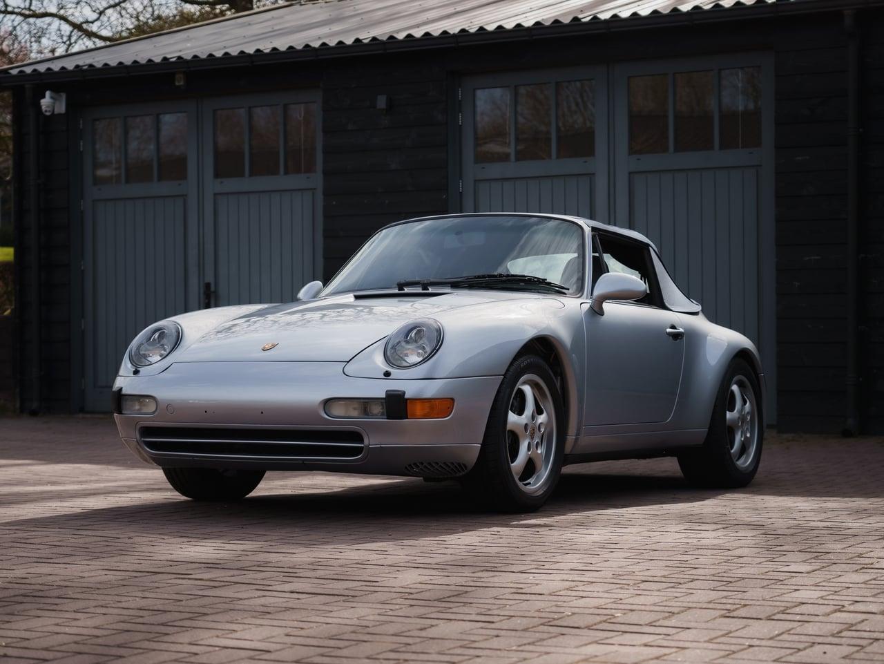 1996 Porsche 911 Carrera 4 Tiptronic 993 Convertib LesAnciennes.com