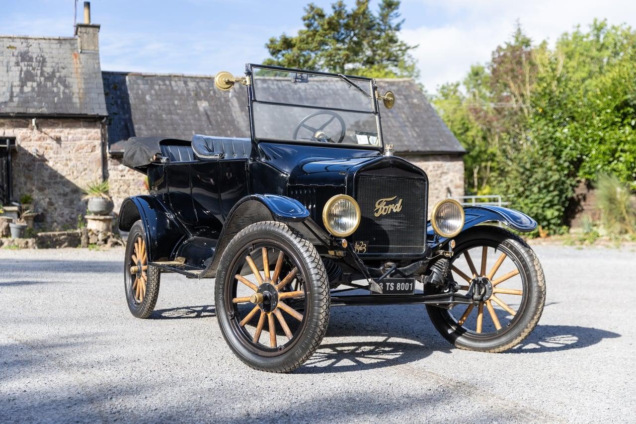 1923 Ford Model T Tourer LesAnciennes.com