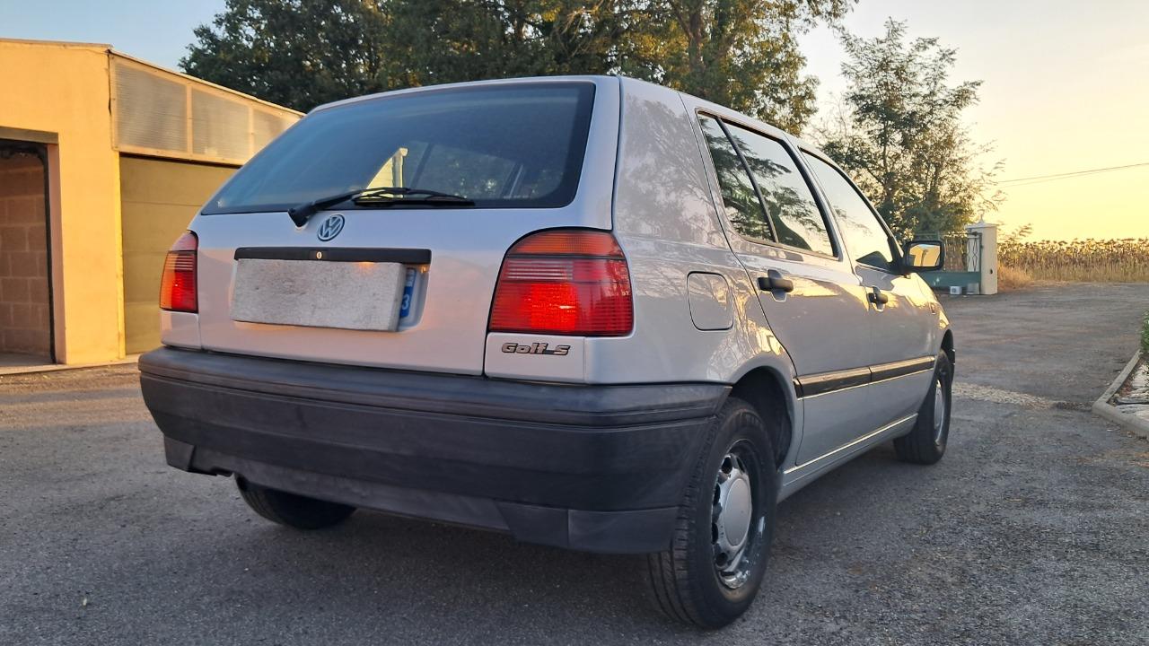 VOLKSWAGEN Golf - 1994 LesAnciennes.com