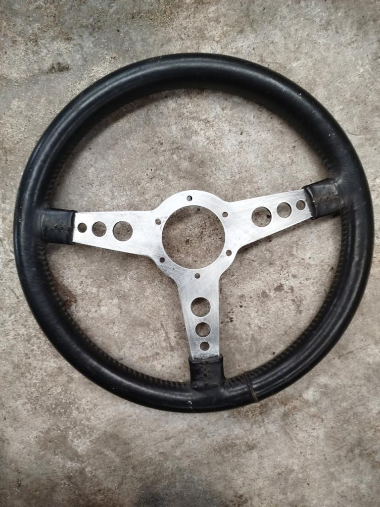 Volant VOLANT ISO-DELTA Sport LesAnciennes.com