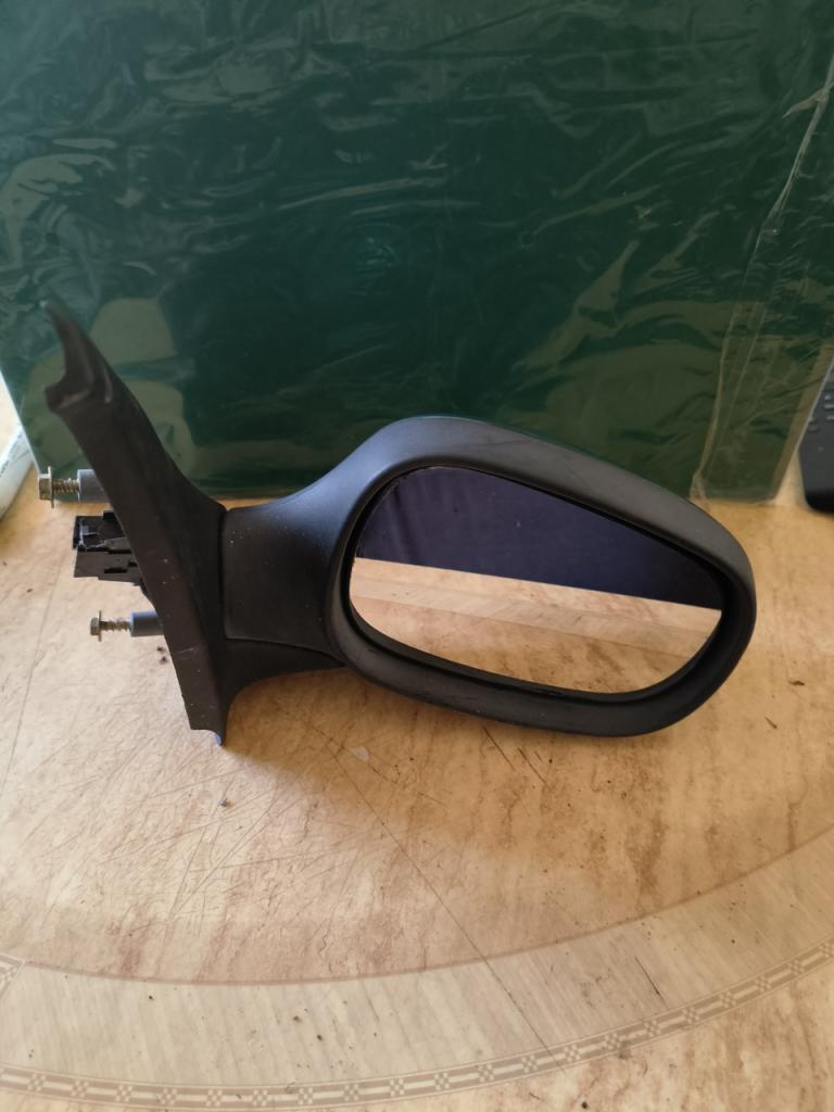 Pièces RENAULT Clio 2 rétro électrique passager LesAnciennes.com