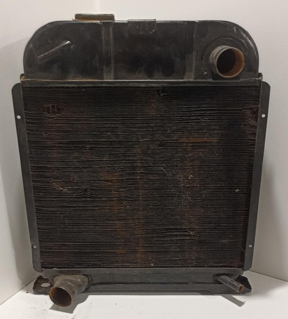 Radiateur PEUGEOT 203 403 LesAnciennes.com
