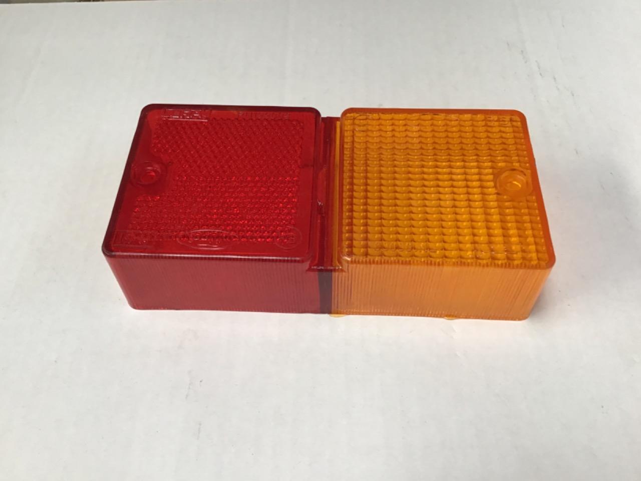 CABOCHON ARRIÈRE NEUF FORD LesAnciennes.com