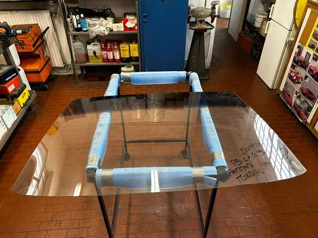 Pare-brise pour Ferrari Mondial LesAnciennes.com