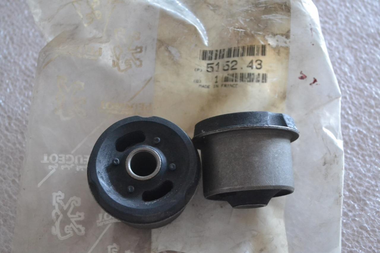 Jeu 2 silentblocs AR PEUGEOT 305 BREAK LesAnciennes.com