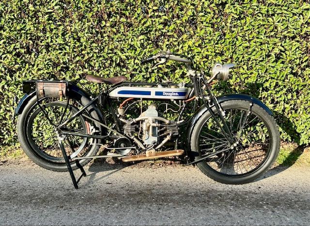 DOUGLAS 2 3/4 HP 2 vitesse - 1923 LesAnciennes.com