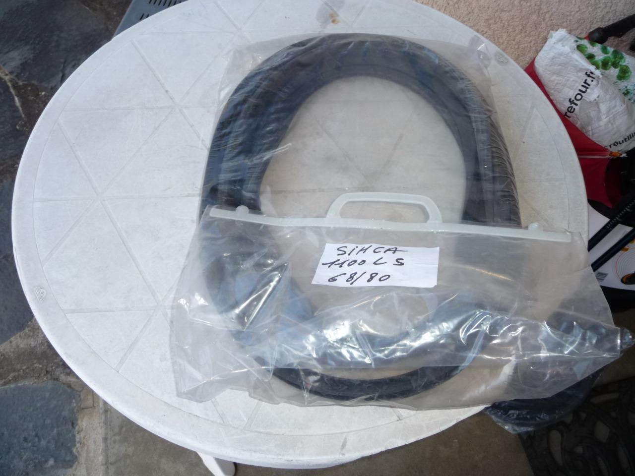 Joint de pare brise SIMCA 1100 LesAnciennes.com