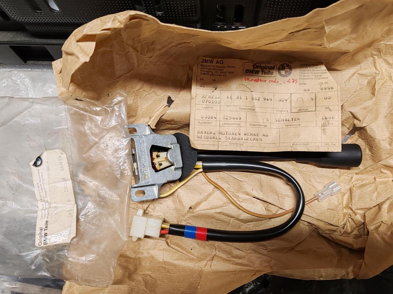 Commodo code/phare BMW 1602-2002tii 71-73 LesAnciennes.com