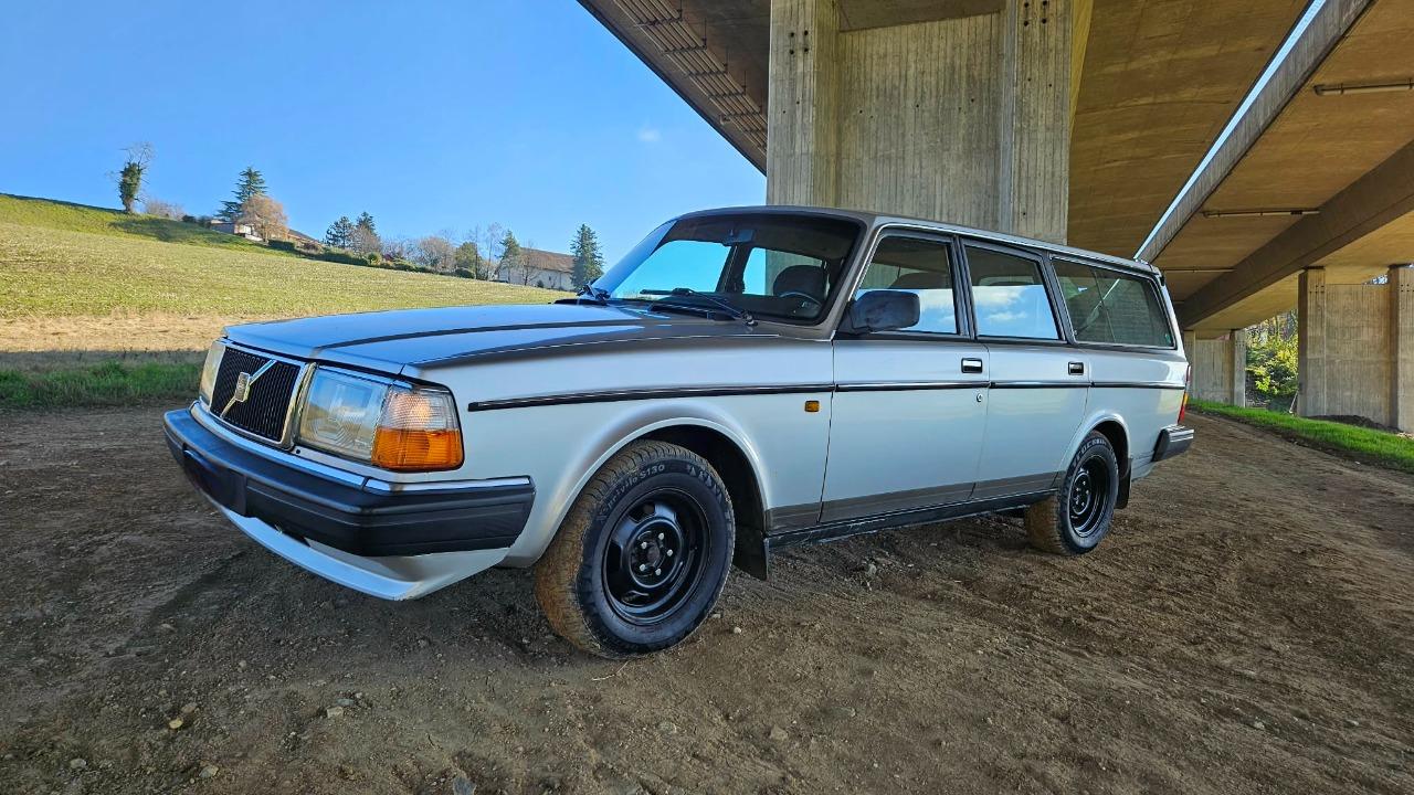 VOLVO 240 break 2.3i - 1991 LesAnciennes.com