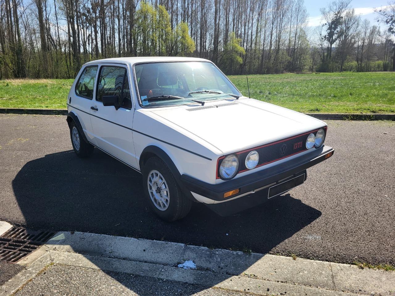 VOLKSWAGEN Golf GTI - 1979 LesAnciennes.com