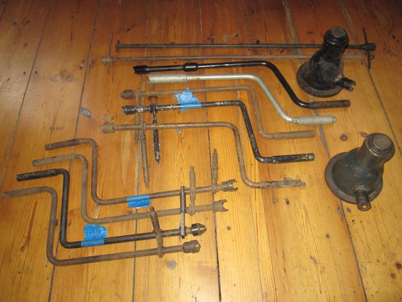 Manivelle et cric CITROEN Traction LesAnciennes.com