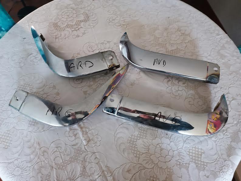 ELEMENT DE PARE-CHOC AV/AR SIMCA 1100 LesAnciennes.com