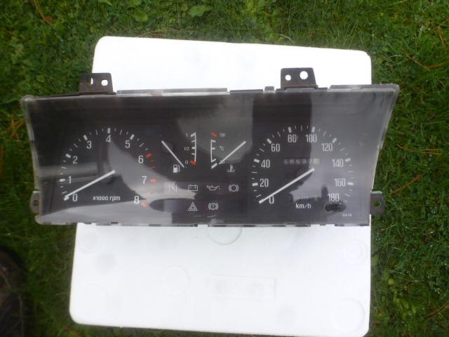 Compteur MAZDA 323 GT LesAnciennes.com
