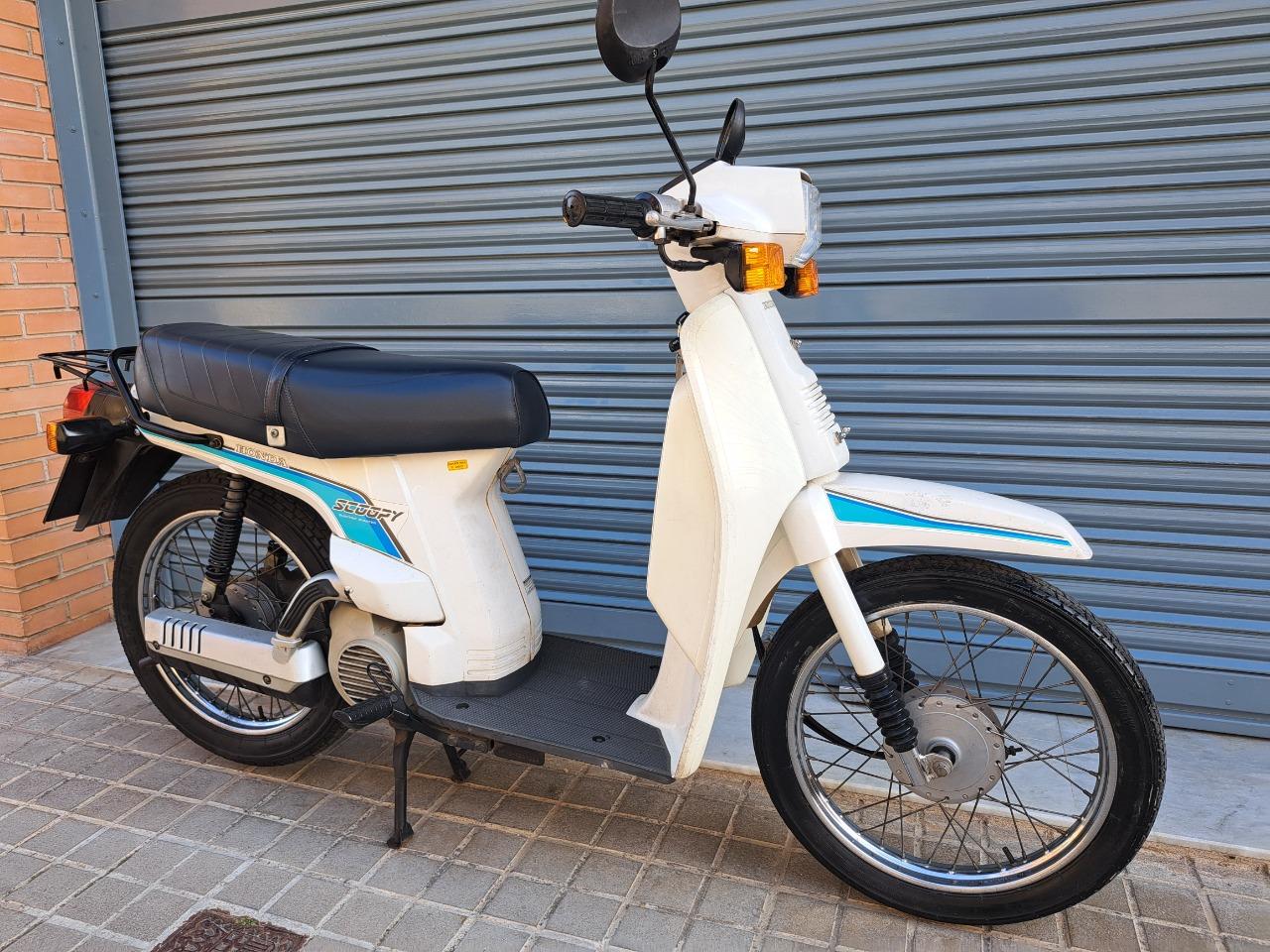 HONDA SH 75 Scoopy - 1988 LesAnciennes.com