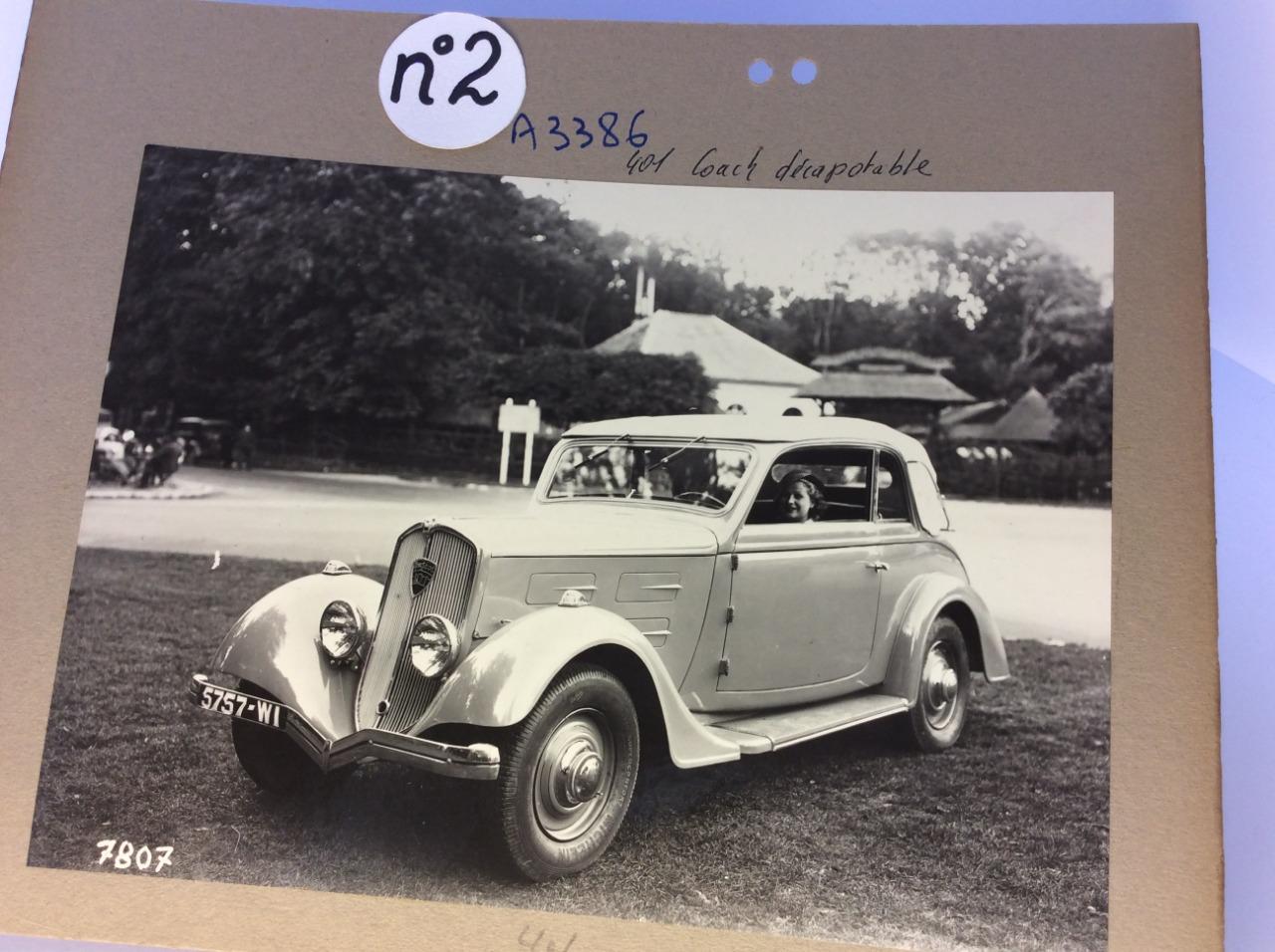 Photos PEUGEOT 401 D Coach Découvrable LesAnciennes.com